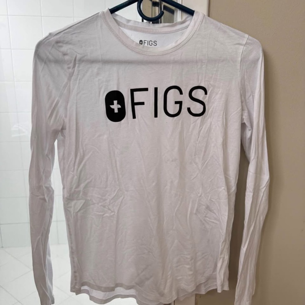 FIGS super soft long sleeve scrub top